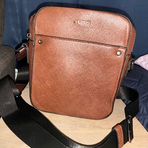 Men's Poani crossbody bag